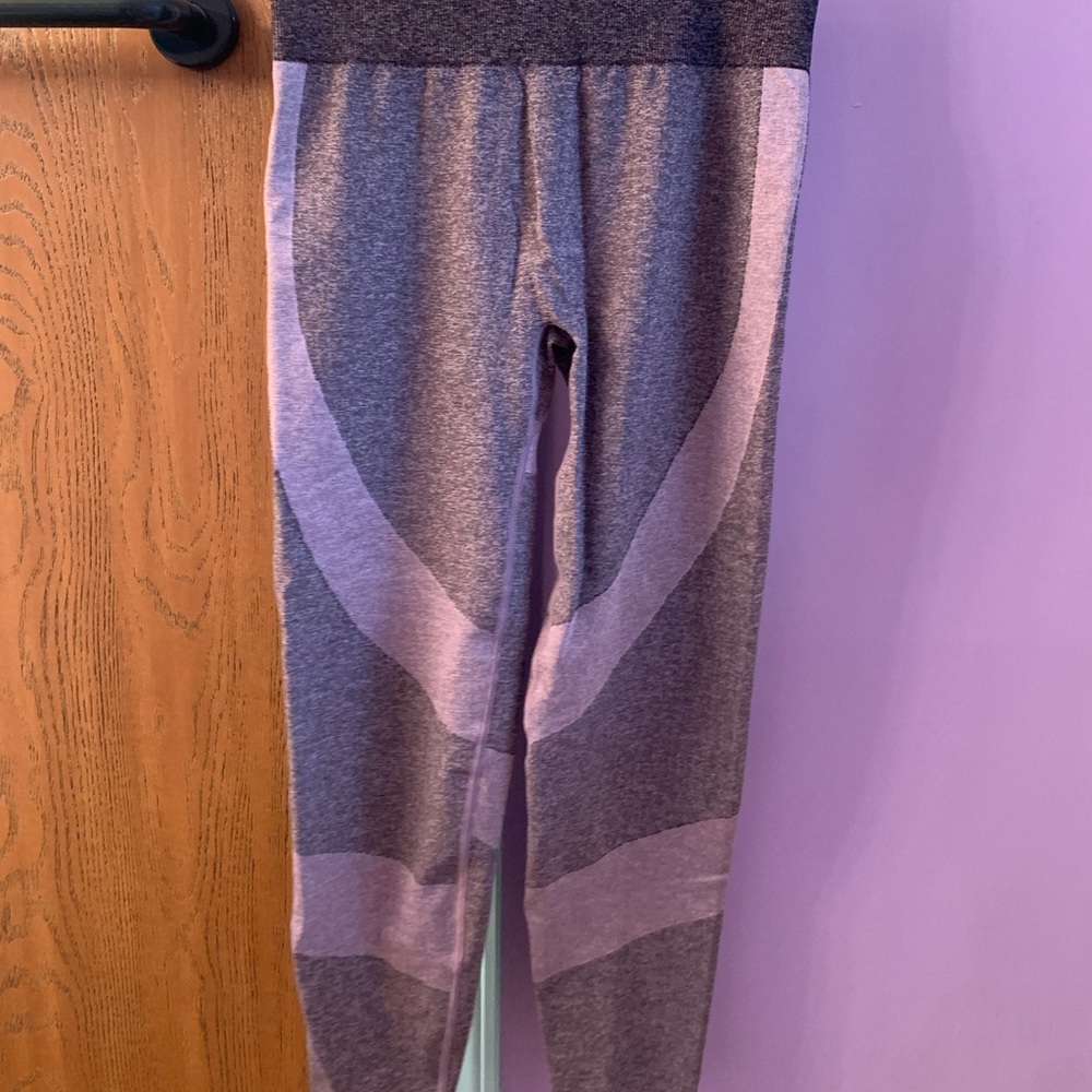 Pink leggings
